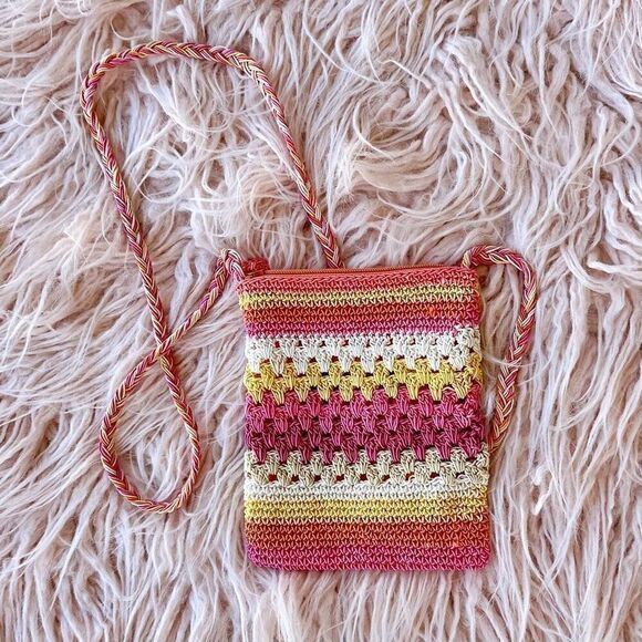 Y2K Crochet Purse - Picture 1 of 5